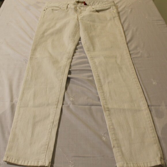 Jeans  -012 - Picture 1 of 4